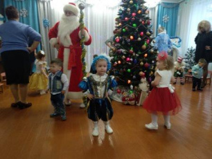 Пусть счастьем светятся глаза